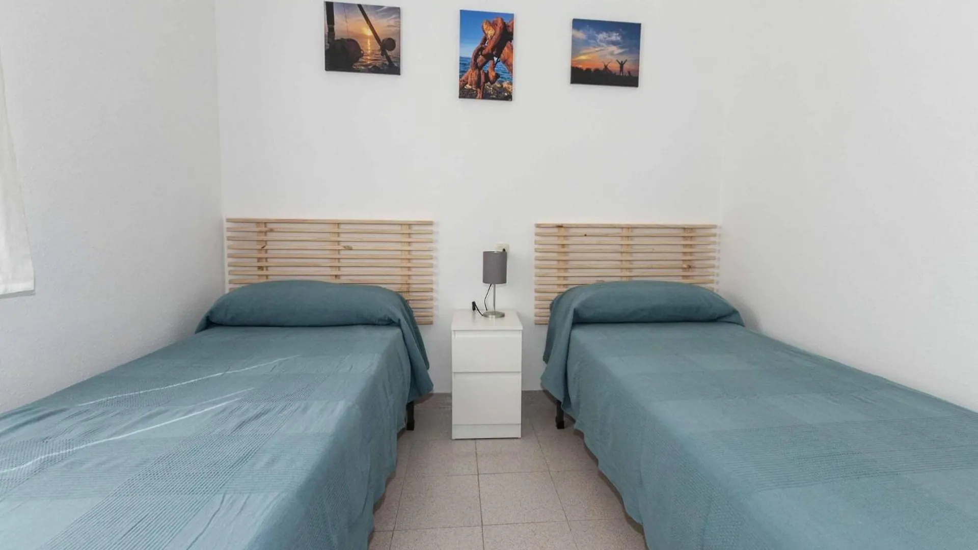 Apartment In Empuriabrava With Canal View 西班牙
